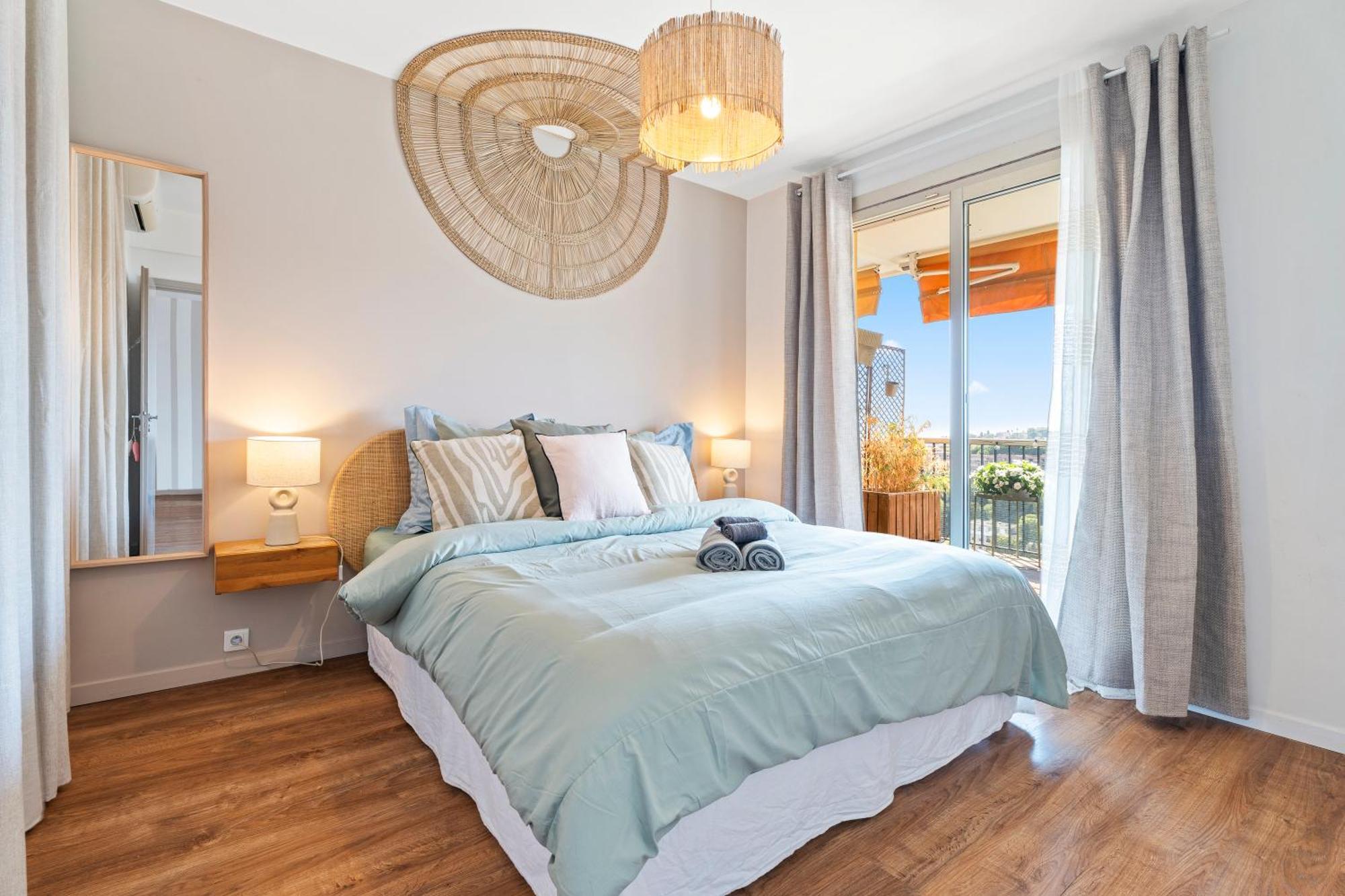 Renting - Abbaye - Luxury Penthouse Sea View Pool Tennis Parking Appartement *