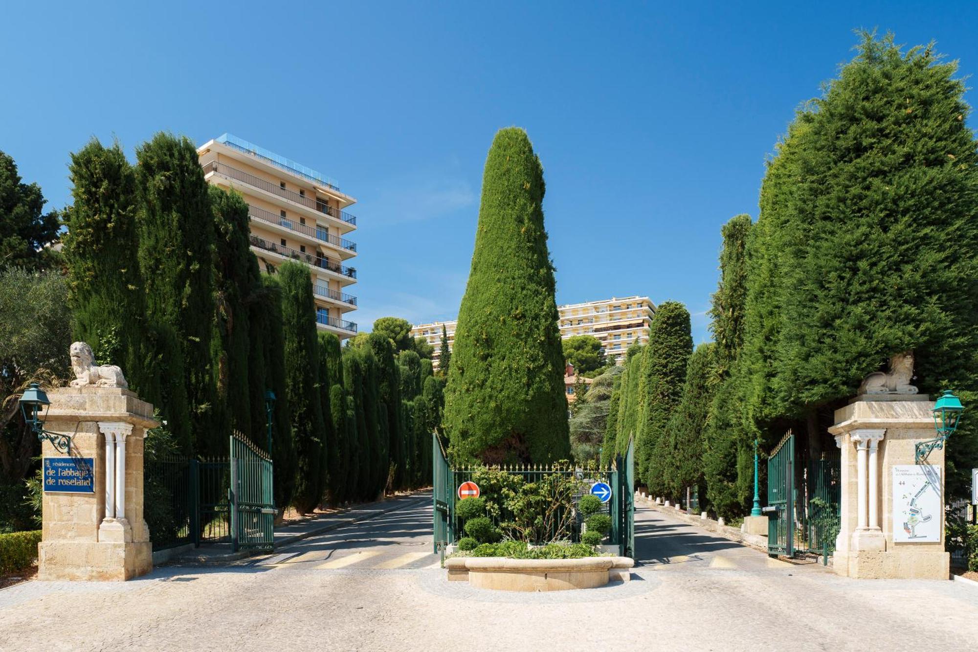 Renting - Abbaye - Luxury Penthouse Sea View Pool Tennis Parking * Nice